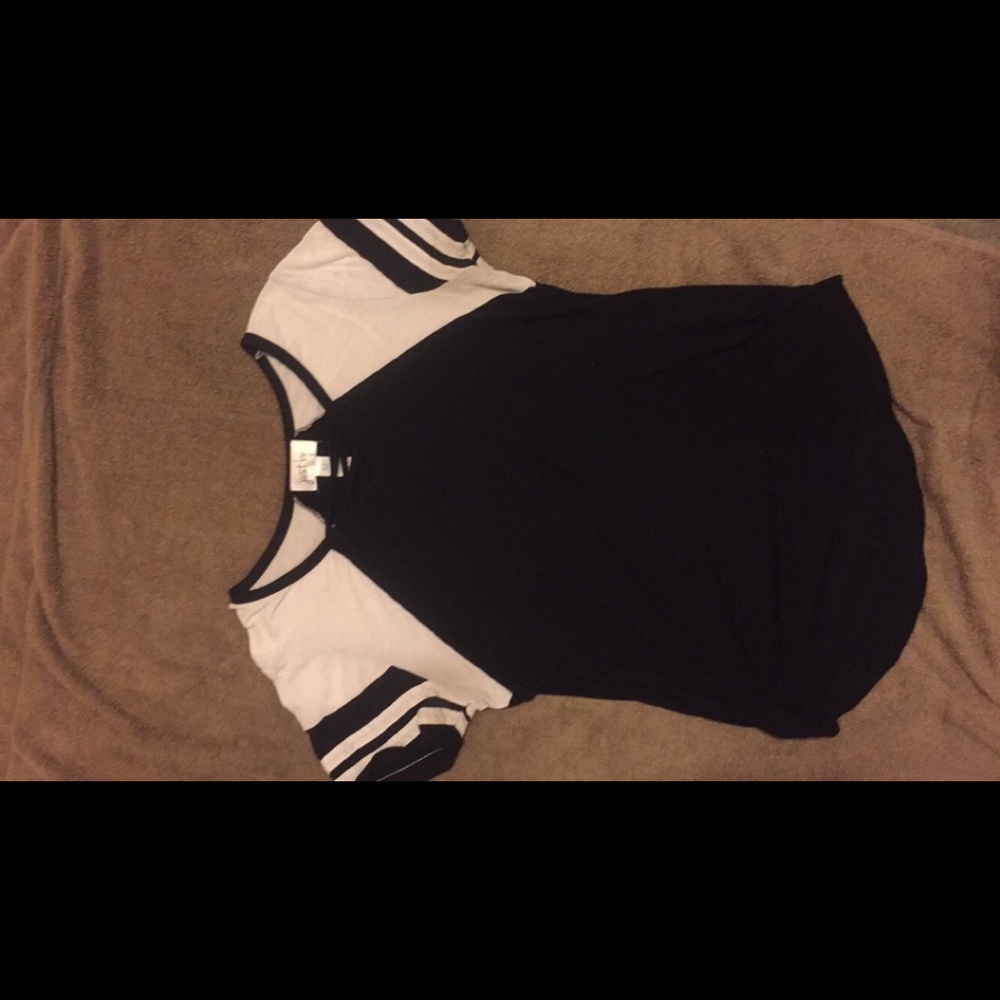 criss cross & striped tee